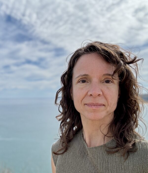 Flavia Orlandi Barros, Trustee